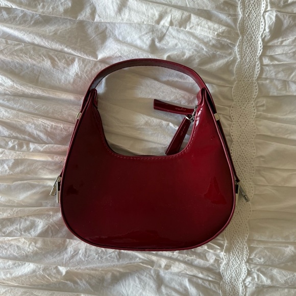 Viral Amazon Cherry Red Shoulder Bag 🍒 - Picture 1 of 3